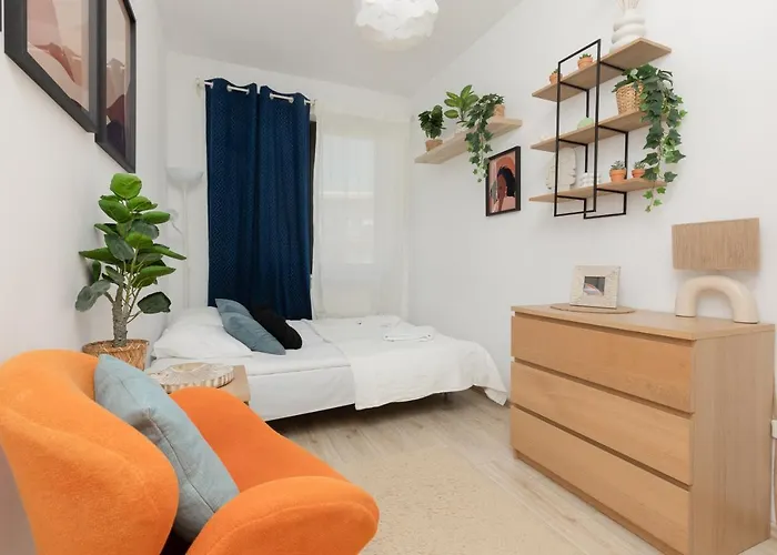 Daire Symboliczna With Balcony & Parking By Renters