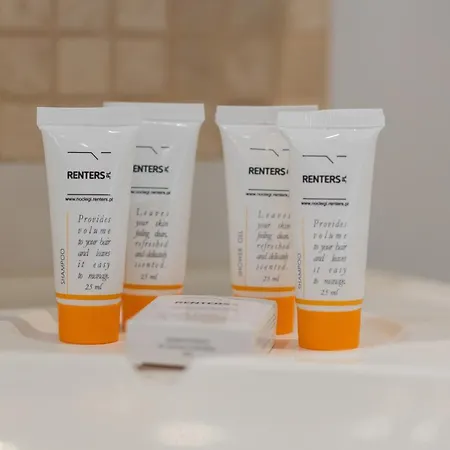 Symboliczna With Balcony & Parking By Renters Lejlighed *