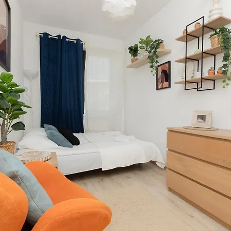 Apartmán Symboliczna With Balcony & Parking By Renters
