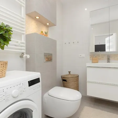 Apartament Symboliczna With Balcony & Parking By Renters *